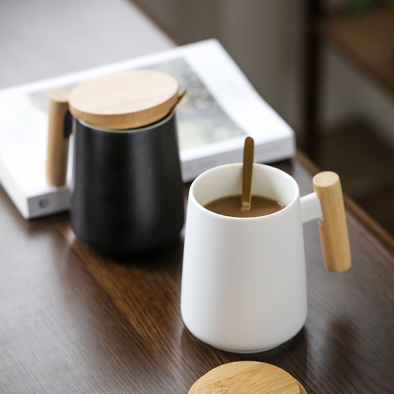 Nordic New Design Simple White Black Ceramic Coffee Mug with Wooden Handle 480ml Water Cup for Business Gift Modern Style Mugs